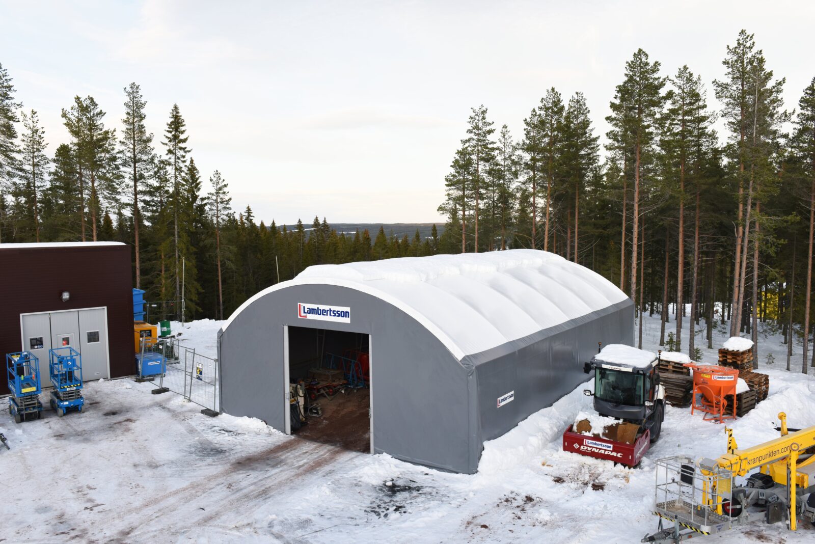 Kampanjhall i Sälen - Förrådstält