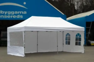 Vitt Easy-up-tält, 6x6 meter. 36m² till fest, arbete, mässor mm.